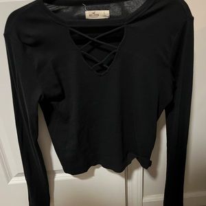 Cropped black Hollister top